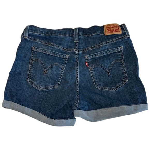Levi’s Women’s Mid Length Shorts Size 31 Waist - Picture 2 of 8